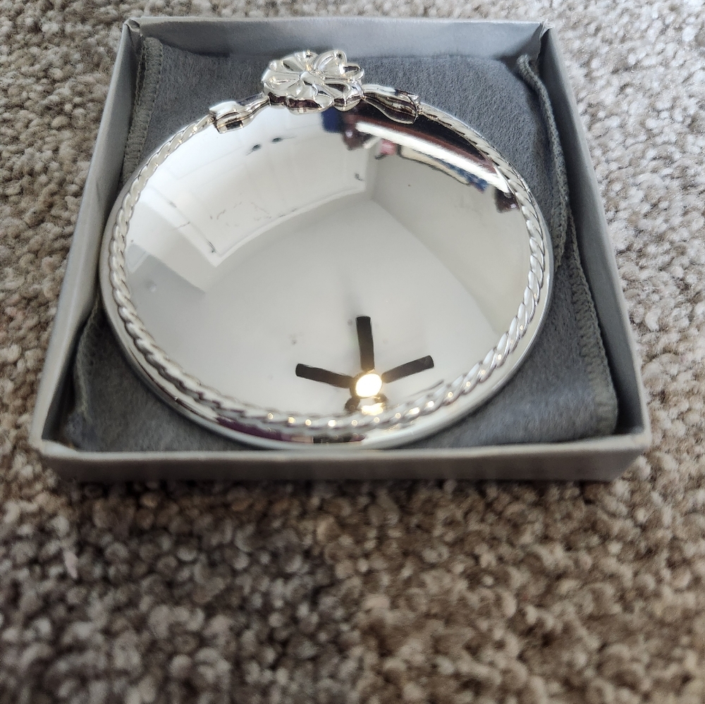 Vintage Oneida Ropes & Bows hand mirrow